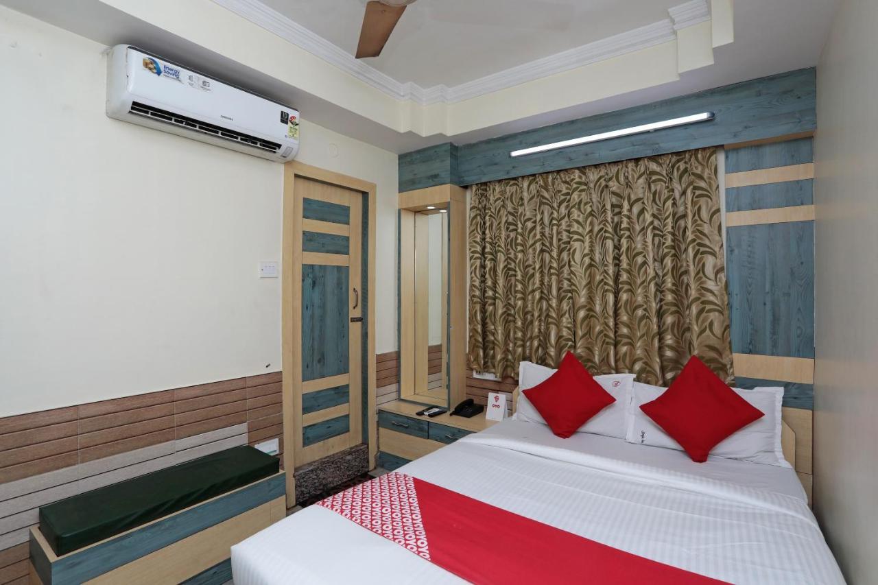 Oyo 26143 Hotel Abedin Kolkata Luaran gambar