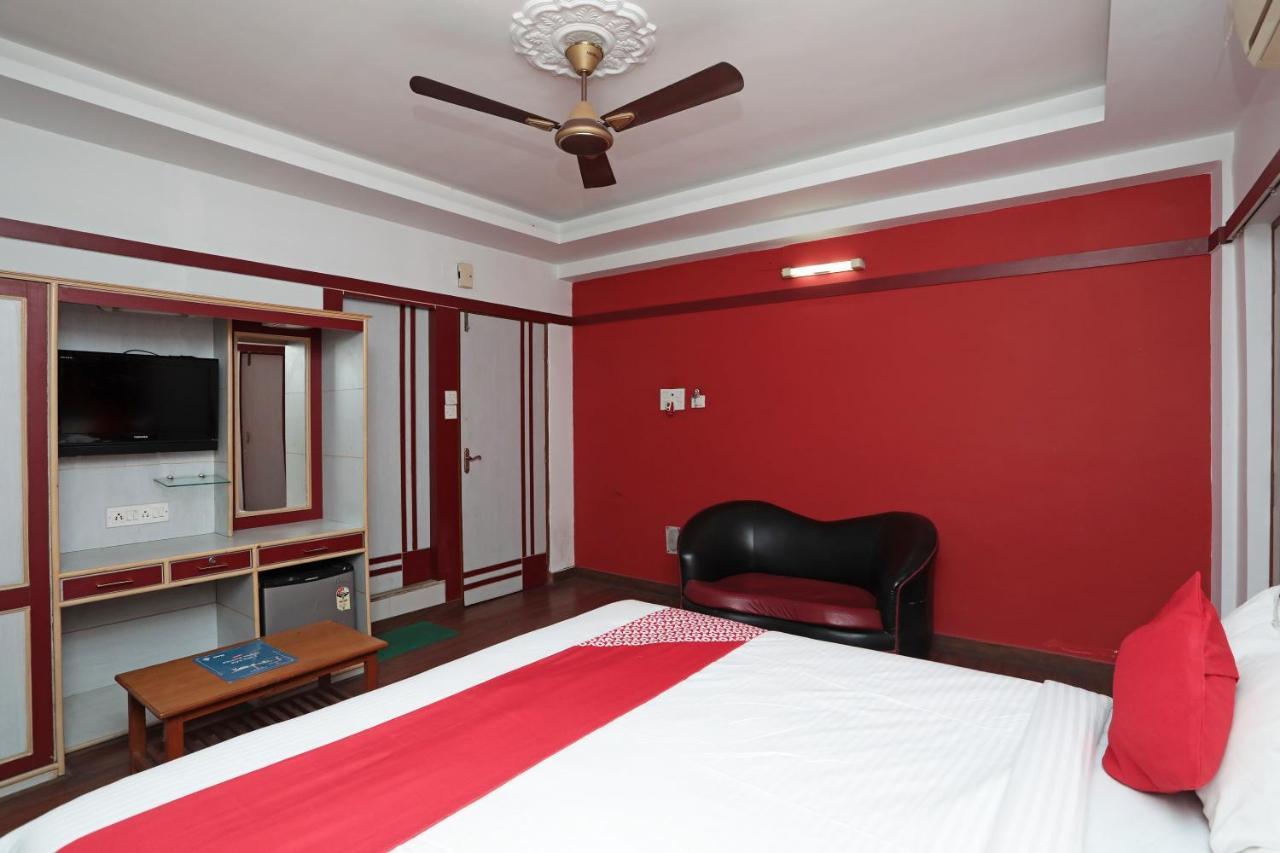 Oyo 26143 Hotel Abedin Kolkata Luaran gambar